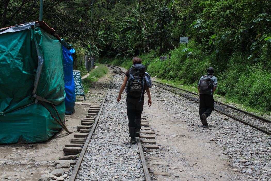 Bahnhof von Hydroelectrica. Hier beginnt unsere Wanderung nach Machu Picchu Village. 